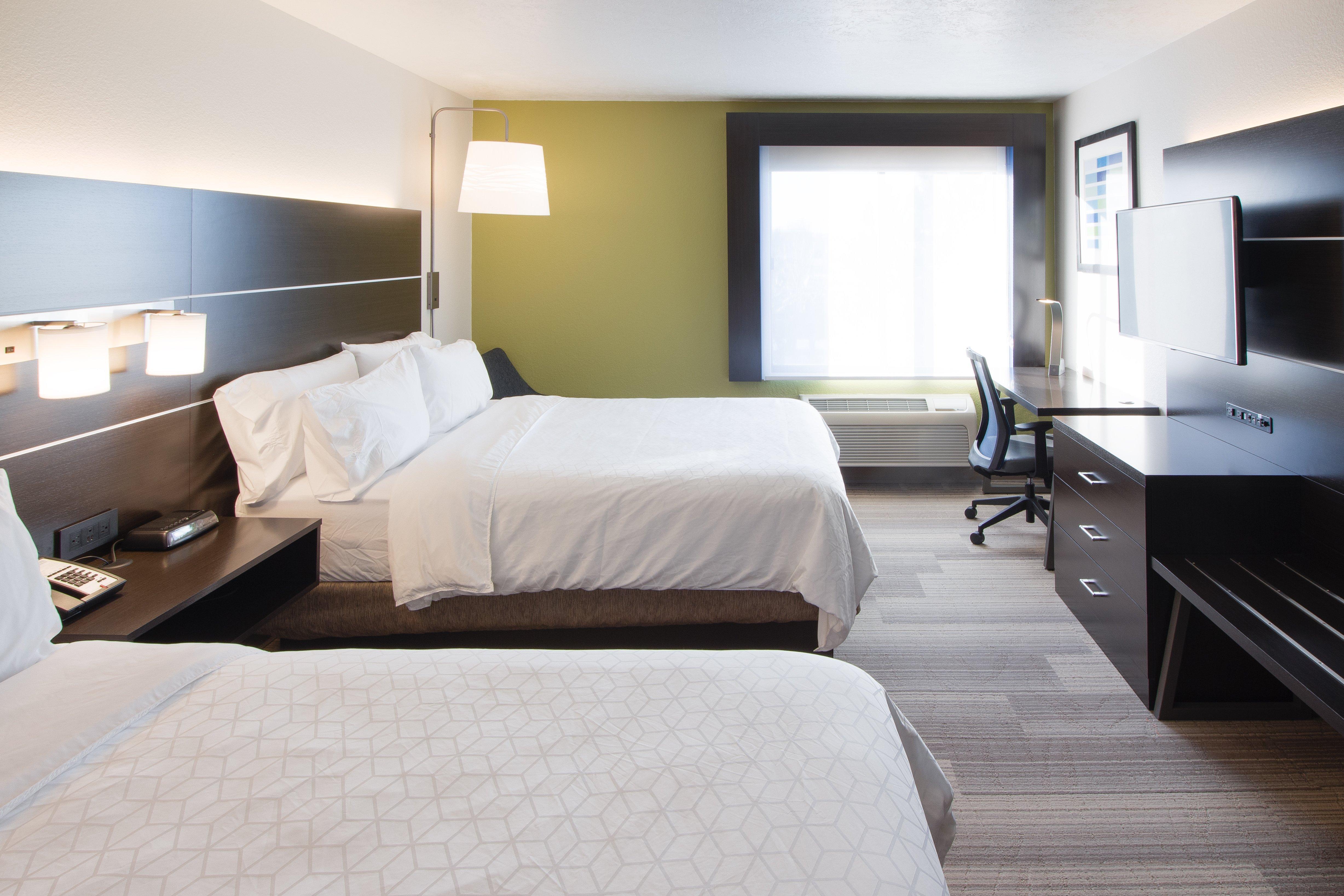 Holiday Inn Express & Suites - Worthington By Ihg Exterior photo